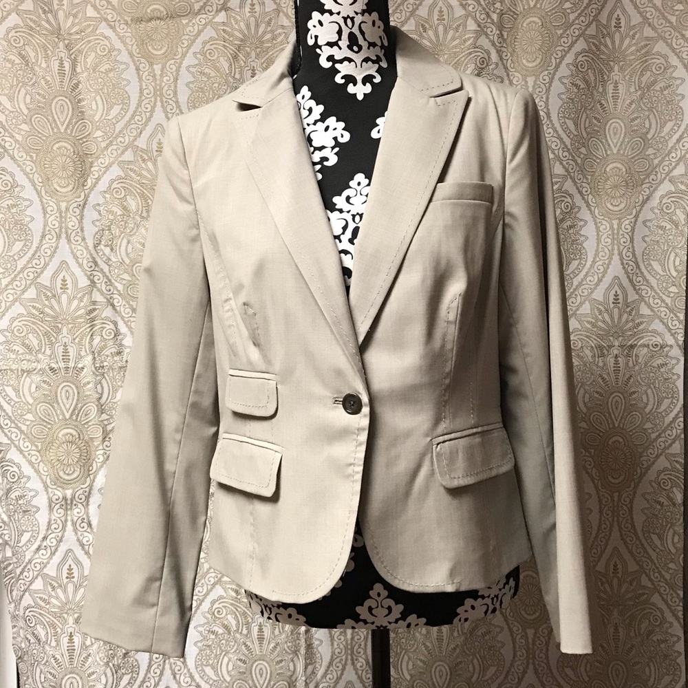 Banana Rebublic pant suit, tan heather sz 12 P.